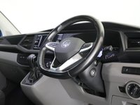 USED 2022 22 VOLKSWAGEN TRANSPORTER 2.0 TDI T30 Highline Kombi Double Cab 5dr Diesel DSG FWD SWB Euro 6 (s/s) (150 ps) *EURO 6 ULEZ COMPLIANT*SWB*AUTO