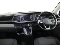 USED 2022 22 VOLKSWAGEN TRANSPORTER 2.0 TDI T30 Highline Kombi Double Cab 5dr Diesel DSG FWD SWB Euro 6 (s/s) (150 ps) *EURO 6 ULEZ COMPLIANT*SWB*AUTO