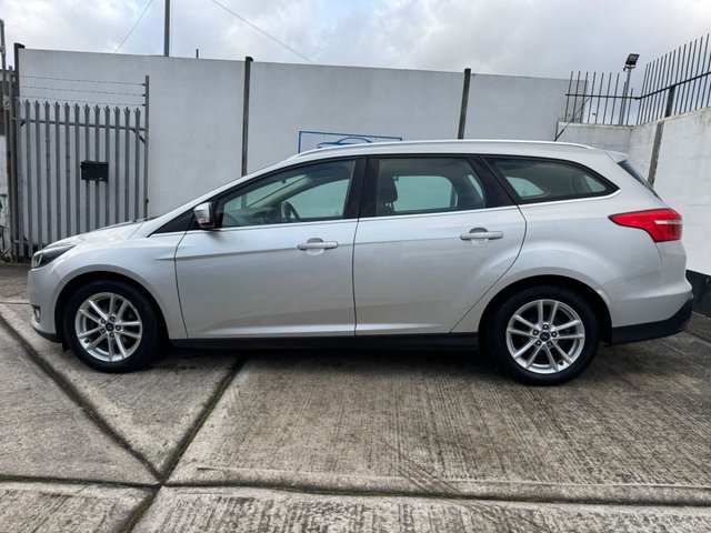 2016 Ford Focus 1.5L Zetec 5dr - Photo 2