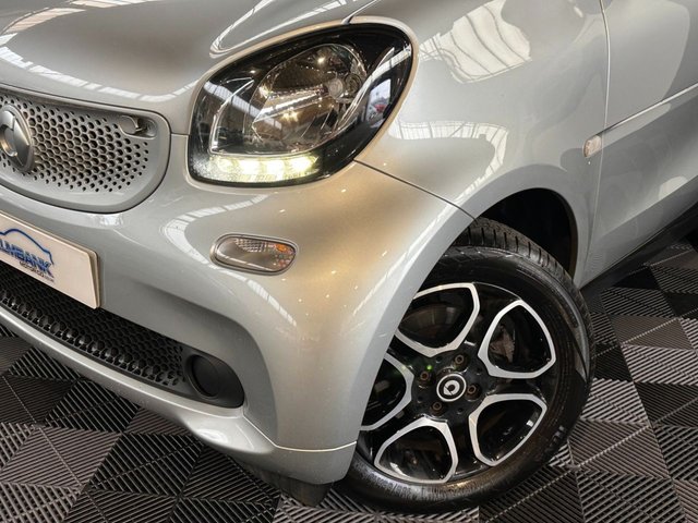 2017 SMART FORTWO - Photo 7