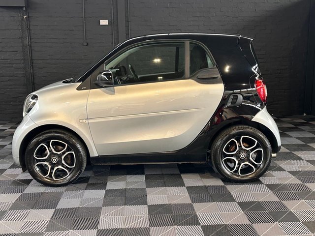2017 SMART FORTWO - Photo 6