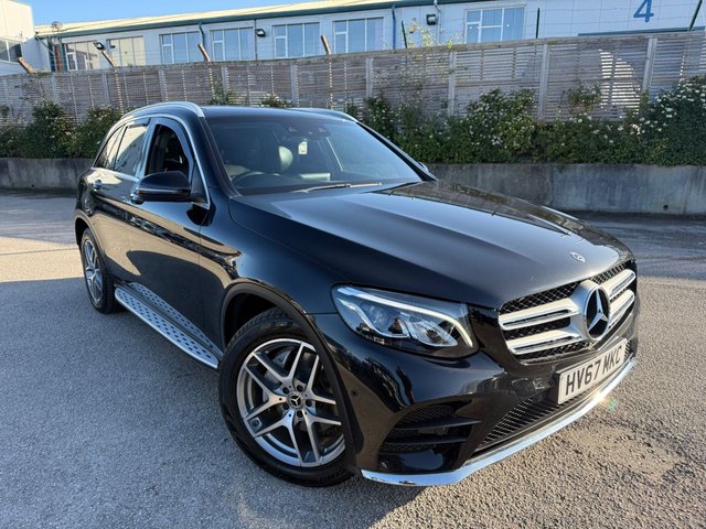 2017 MERCEDES-BENZ GLC 2.1 GLC220d AMG Line (Premium Plus) SUV 5dr Diesel G-Tronic 4MATIC Euro 6-2 FORMER KEEPERS-FINISHED IN OBSIDIAN BLACK WITH BLACK LEATHER UPHOLSTERY-PANORAMIC GLASS SUNROOF-BURMESTER SOUND-HEATED SEATS-ELECTRIC MEMORY SEATS-ELECTRIC FOLDING MIRRORS-BLUETOOTH-CRUISE CONTROL-SATNAV-REVERSE CAMERA-DAB RADIO-DUAL ZONE CLIMATE CONTROL - Photo 12