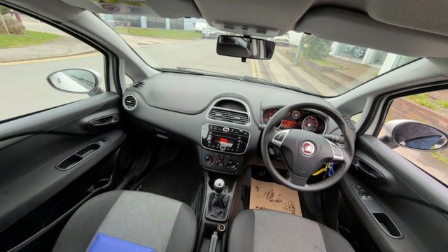 View our FIAT PUNTO