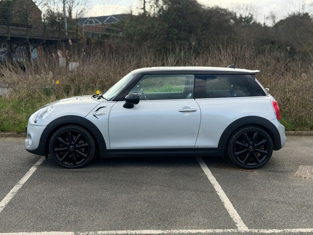 2014 14 MINI Hatch 2.0 Cooper S Hatchback 3dr Petrol Manual Euro 6 (s/s) (192 ps)