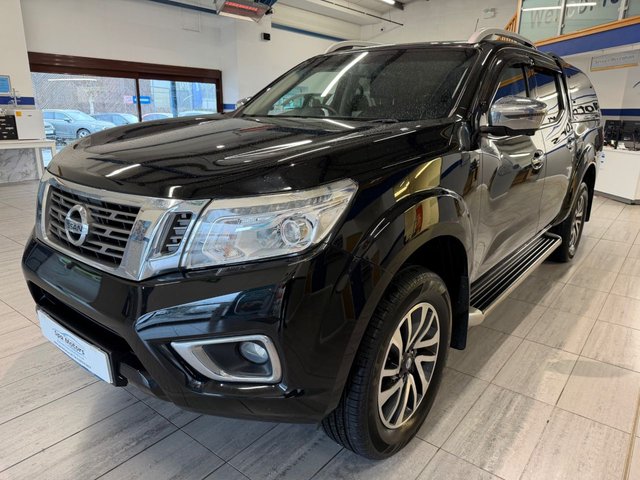 2017 Nissan Navara 2.3L Tekna 4dr - Photo 3
