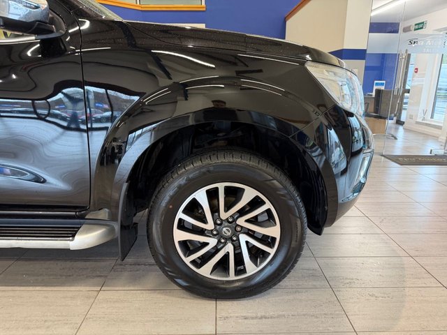 2017 Nissan Navara 2.3L Tekna 4dr - Photo 9