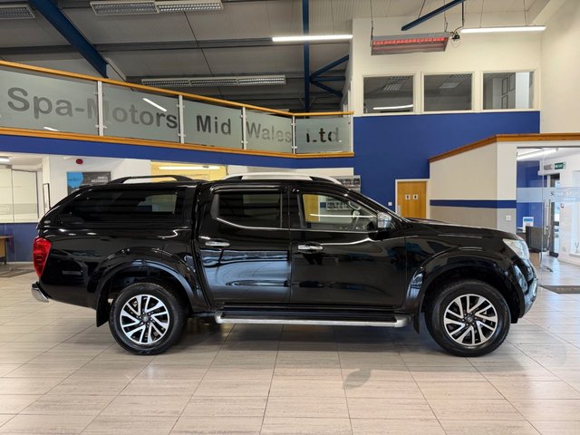 2017 Nissan Navara 2.3L Tekna 4dr - Photo 8
