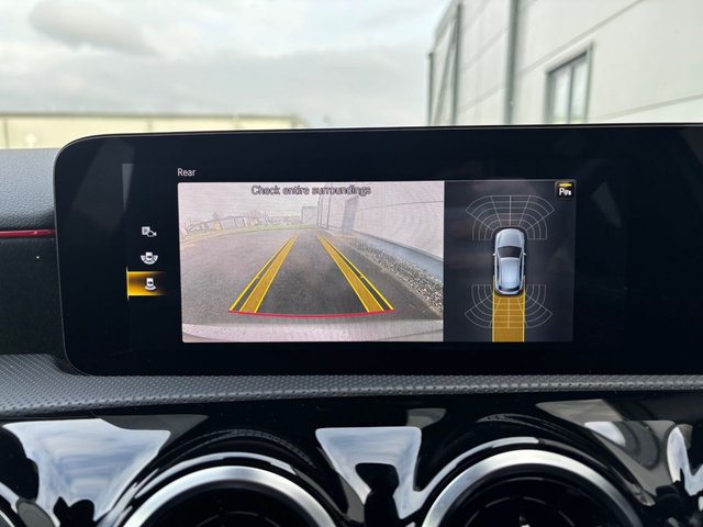 2021 MERCEDES-BENZ A-CLASS 2.0 A220d AMG Line (Executive) Hatchback 5dr Diesel 8G-DCT Euro 6 (s/s) (190 ps) - Photo 2