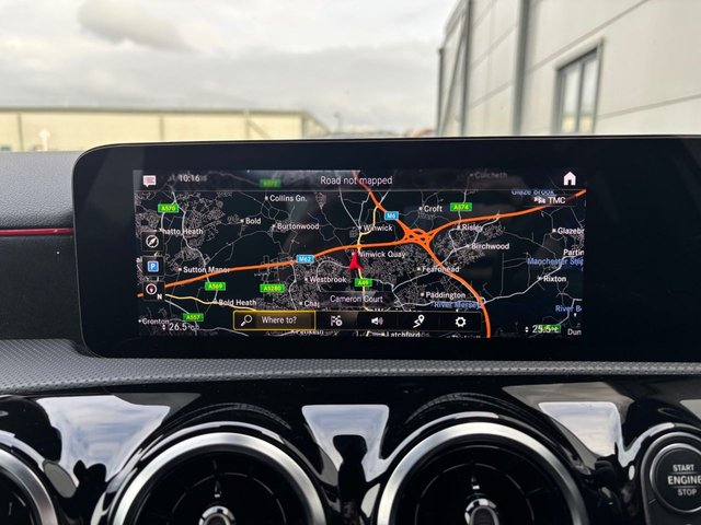 2021 MERCEDES-BENZ A-CLASS 2.0 A220d AMG Line (Executive) Hatchback 5dr Diesel 8G-DCT Euro 6 (s/s) (190 ps) - Photo 4