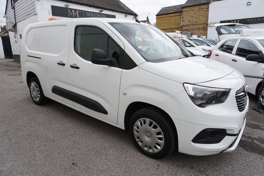 USED 2020 70 VAUXHALL COMBO 1.5 Turbo D 2300 Sportive L2 H1 Euro 6 (s/s) 4dr NO VAT/JUST IN!!!
