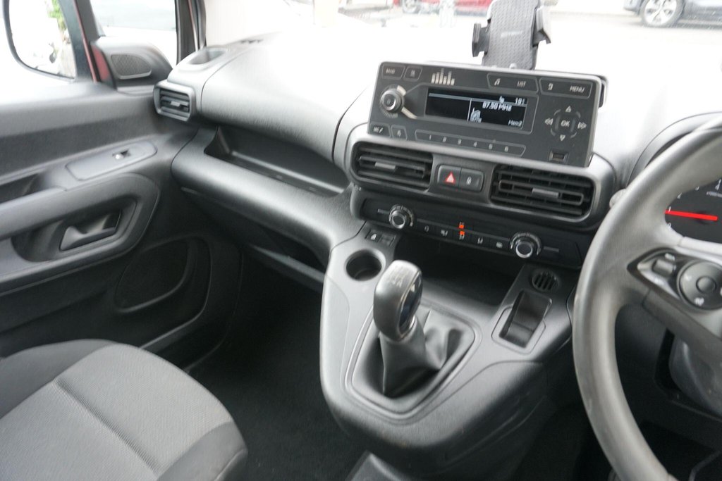 USED 2020 70 VAUXHALL COMBO 1.5 Turbo D 2300 Sportive L2 H1 Euro 6 (s/s) 4dr NO VAT/JUST IN!!!