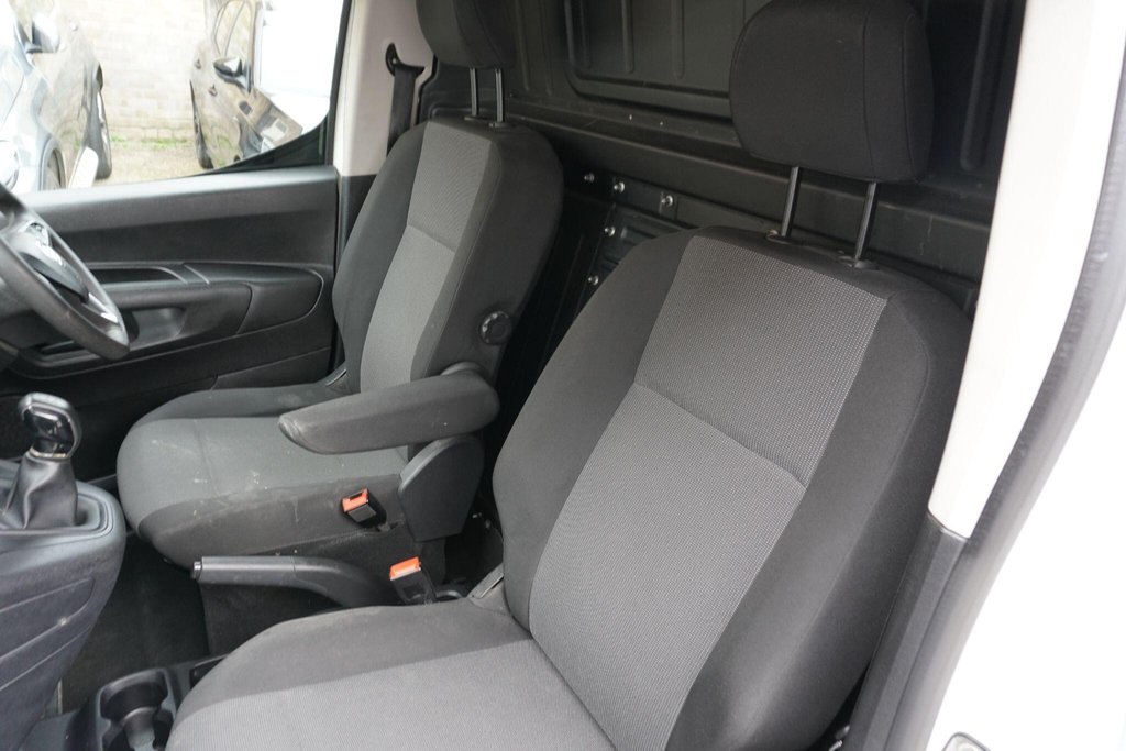 USED 2020 70 VAUXHALL COMBO 1.5 Turbo D 2300 Sportive L2 H1 Euro 6 (s/s) 4dr NO VAT/JUST IN!!!