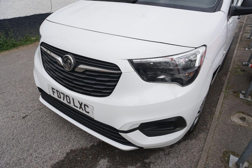 USED 2020 70 VAUXHALL COMBO 1.5 Turbo D 2300 Sportive L2 H1 Euro 6 (s/s) 4dr NO VAT/JUST IN!!!