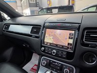 USED 2015 G VOLKSWAGEN TOUAREG 3.0 TDI V6 BlueMotion Tech R-Line SUV 5dr Diesel Tiptronic 4WD Euro 6 (s/s) (262 ps) Panoramic Roof - Satellite Navigation - &pound;4K Extras - Heated Steering Wheel