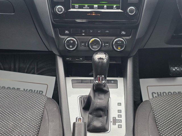 2016 SKODA OCTAVIA 1.2 TSI SE Hatchback 5dr Petrol DSG Euro 6 (s/s) (110 ps) - Photo 3