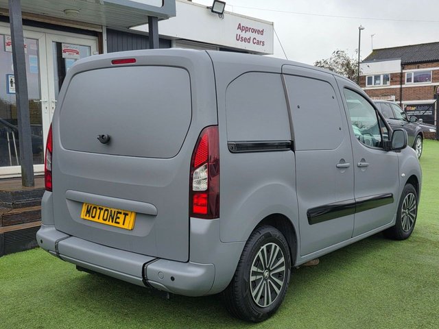 2014 PEUGEOT PARTNER TEPEE 1.6 HDi Tepee S MPV 5dr Diesel EGC (s/s) (125 g/km, 92 bhp) - Photo 8