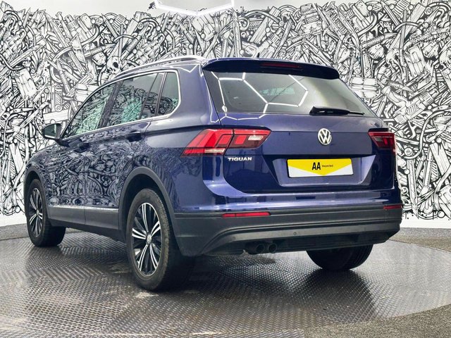 2019 Volkswagen Tiguan 1.5L SE Navigation 5dr - Photo 9