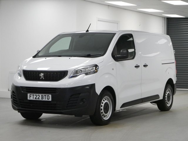 View our Peugeot Expert 1400 2.0 BLUEHDI 145 BHP PROFESSIONAL PREMIUM 6DR