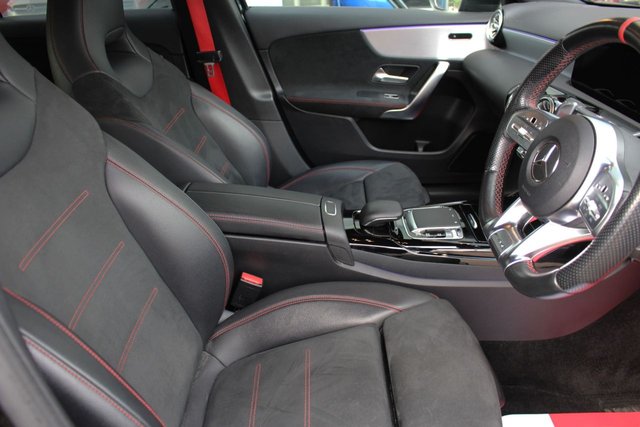 2019 MERCEDES-BENZ A-CLASS 2.0 A35 AMG (Premium) Hatchback 5dr Petrol SpdS DCT 4MATIC Euro 6 (s/s) (306 ps) - Photo 10