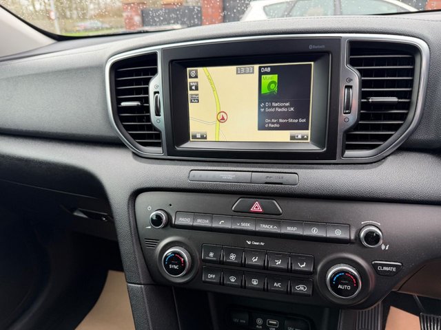 2016 KIA SPORTAGE 1.7 CRDi 2 SUV 5dr Diesel Manual Euro 6 (s/s) (114 bhp) - Photo 11