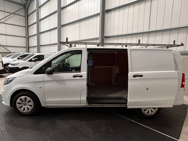 2021 Mercedes-Benz VITO - Photo 9