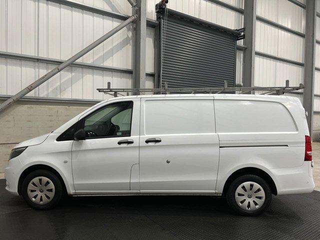2021 Mercedes-Benz VITO - Photo 12