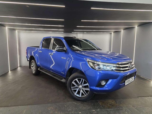 2019 HILUX 2.4 HI LUXURY INVINCIBLE D 4D 4WD DOUBLE CAB AUTO 4WD 5DR... photo