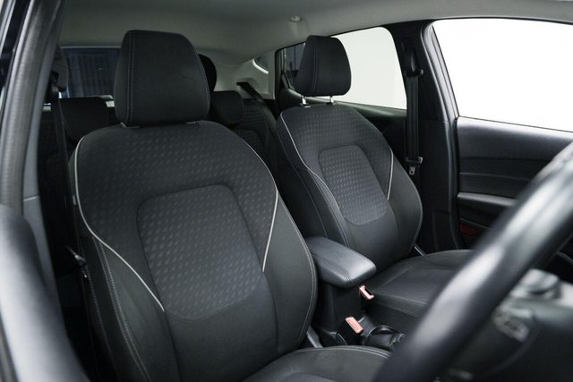 2018 FORD FIESTA 1.0T EcoBoost Titanium Euro 6 (s/s) 5dr - Photo 11