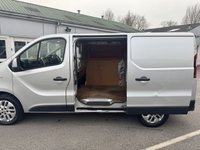 USED 2020 70 RENAULT TRAFIC 2.0 dCi ENERGY 28 Sport Nav Panel Van 5dr Diesel Manual SWB Standard Roof Euro 6 (s/s) (170 ps) This 2018 Peugeot Boxer van boasts a single owner from new, ensuring a well cared for history.  It features a robust 2.0 litre BlueHDi diesel engine, meeting Euro 6 emissions standards for cleaner running.  As a 335 Professional L2 H2 model, this van offers a practical size and height for a variety of professional needs, and its vehicle history check is clear, providing peace of mind. The Professional trim level signifies a focus on usability and efficiency.