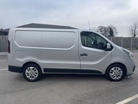 USED 2020 70 RENAULT TRAFIC 2.0 dCi ENERGY 28 Sport Nav Panel Van 5dr Diesel Manual SWB Standard Roof Euro 6 (s/s) (170 ps) This 2018 Peugeot Boxer van boasts a single owner from new, ensuring a well cared for history.  It features a robust 2.0 litre BlueHDi diesel engine, meeting Euro 6 emissions standards for cleaner running.  As a 335 Professional L2 H2 model, this van offers a practical size and height for a variety of professional needs, and its vehicle history check is clear, providing peace of mind. The Professional trim level signifies a focus on usability and efficiency.