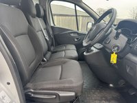 USED 2020 70 RENAULT TRAFIC 2.0 dCi ENERGY 28 Sport Nav Panel Van 5dr Diesel Manual SWB Standard Roof Euro 6 (s/s) (170 ps) This 2018 Peugeot Boxer van boasts a single owner from new, ensuring a well cared for history.  It features a robust 2.0 litre BlueHDi diesel engine, meeting Euro 6 emissions standards for cleaner running.  As a 335 Professional L2 H2 model, this van offers a practical size and height for a variety of professional needs, and its vehicle history check is clear, providing peace of mind. The Professional trim level signifies a focus on usability and efficiency.