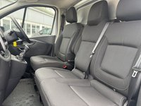 USED 2020 70 RENAULT TRAFIC 2.0 dCi ENERGY 28 Sport Nav Panel Van 5dr Diesel Manual SWB Standard Roof Euro 6 (s/s) (170 ps) This 2018 Peugeot Boxer van boasts a single owner from new, ensuring a well cared for history.  It features a robust 2.0 litre BlueHDi diesel engine, meeting Euro 6 emissions standards for cleaner running.  As a 335 Professional L2 H2 model, this van offers a practical size and height for a variety of professional needs, and its vehicle history check is clear, providing peace of mind. The Professional trim level signifies a focus on usability and efficiency.