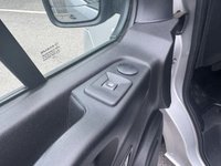 USED 2020 70 RENAULT TRAFIC 2.0 dCi ENERGY 28 Sport Nav Panel Van 5dr Diesel Manual SWB Standard Roof Euro 6 (s/s) (170 ps) This 2018 Peugeot Boxer van boasts a single owner from new, ensuring a well cared for history.  It features a robust 2.0 litre BlueHDi diesel engine, meeting Euro 6 emissions standards for cleaner running.  As a 335 Professional L2 H2 model, this van offers a practical size and height for a variety of professional needs, and its vehicle history check is clear, providing peace of mind. The Professional trim level signifies a focus on usability and efficiency.