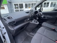 USED 2021 71 CITROEN BERLINGO 1.5 BlueHDi 1000 Enterprise M Pro Panel Van 5dr Diesel Manual SWB Euro 6 (s/s) (100 ps) This 2021 Citroen Berlingo Enterprise M Pro boasts an impressive MOT valid until November 2026, offering peace of mind for years to come. This one owner vehicle has covered a low mileage of just 47909 miles and comes with a clear vehicle history check. Powered by an efficient 1.5 litre BlueHDi diesel engine, this Euro 6 compliant model is registered in 2021 and features the Enterprise M Pro trim. With a remarkable fuel economy of 56 miles per gallon and low CO2 emissions.