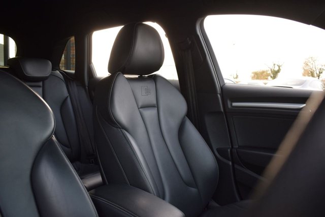 2019 Audi S3 2L Black Edition 5dr - Photo 5