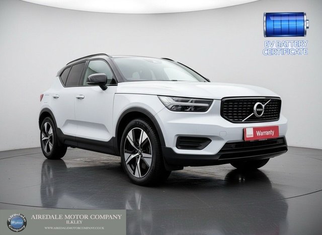 2021 VOLVO XC40 (2021)