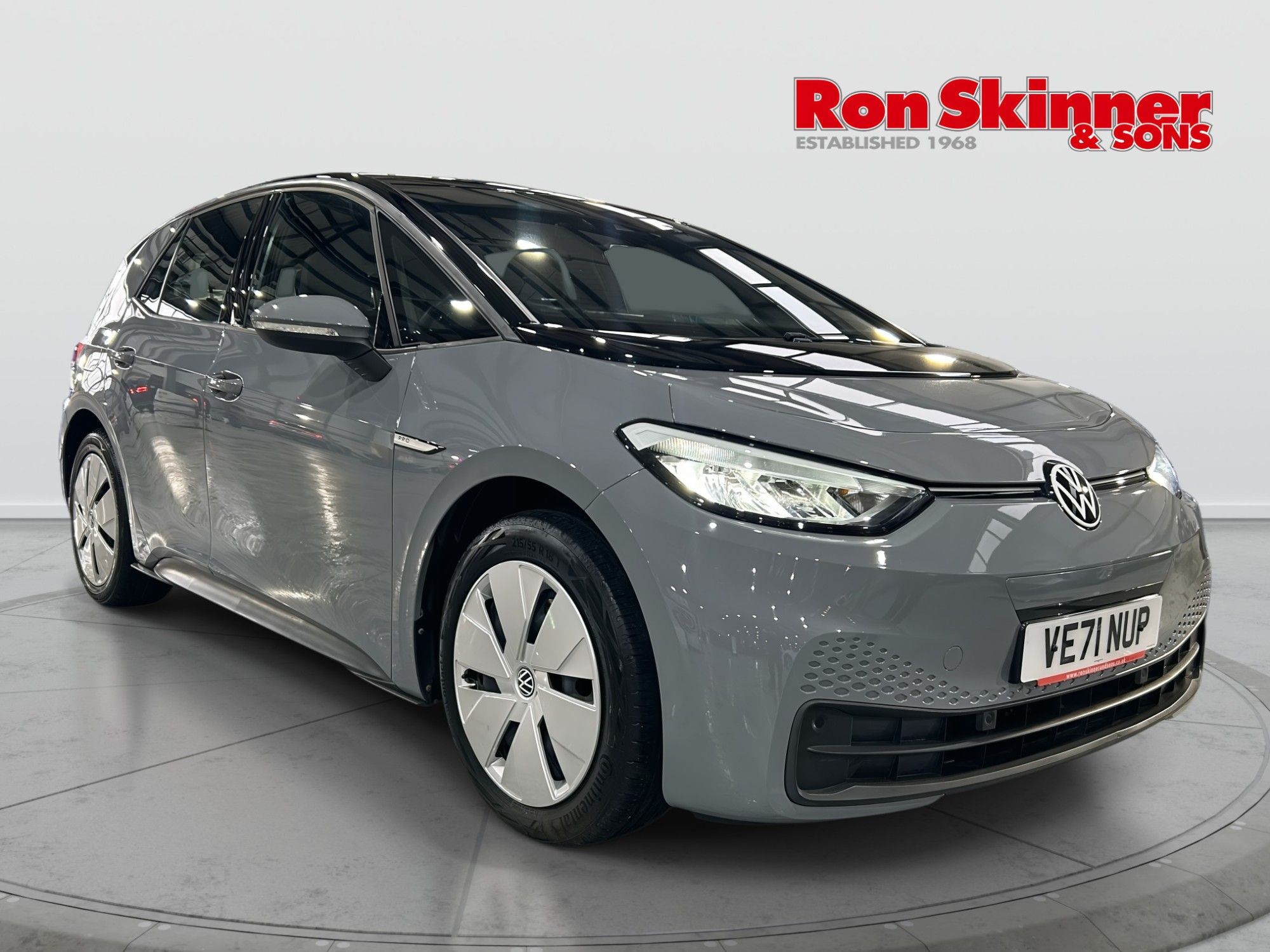 USED 2022 71 VOLKSWAGEN ID.3 Pro Performance 58kWh Life Hatchback 5dr Electric Auto (204 ps) 