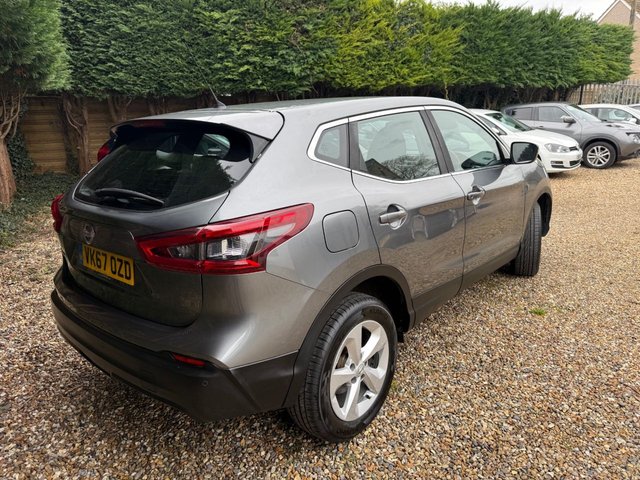 2017 NISSAN QASHQAI 1.5 dCi Acenta SUV 5dr Diesel Manual Euro 6 (s/s) (110 ps) - Photo 9