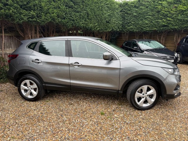 2017 NISSAN QASHQAI 1.5 dCi Acenta SUV 5dr Diesel Manual Euro 6 (s/s) (110 ps) - Photo 2