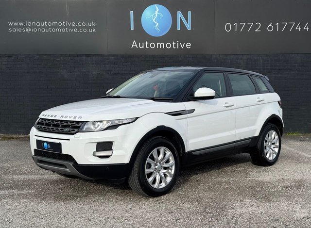 2014 LAND ROVER RANGE ROVER EVOQUE 2.2 eD4 Pure Tech Diesel Manual *Nav, Pan Roof, Heated Seats* - Photo 7