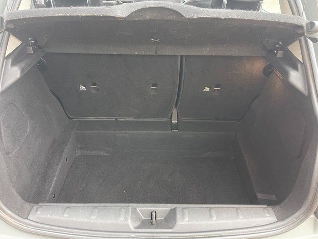 2017 MINI Hatch 1.5L Cooper 5dr - Photo 8