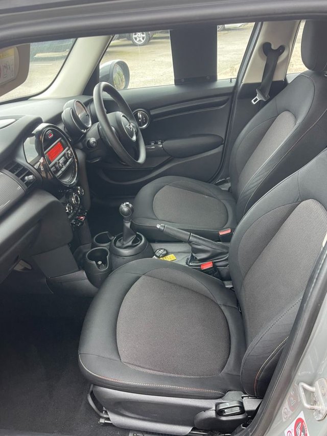 2017 MINI Hatch 1.5L Cooper 5dr - Photo 10