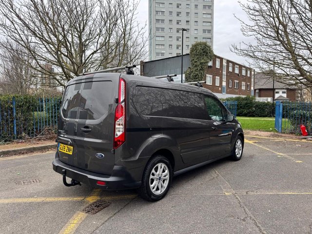 2019 Ford Transit Connect 1.5L Limited 5dr - Photo 7