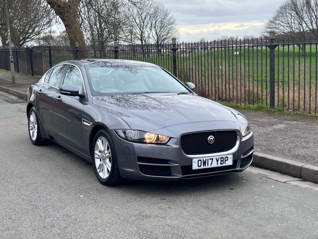 2017 Jaguar Xe 2L Prestige 4dr - Photo 7