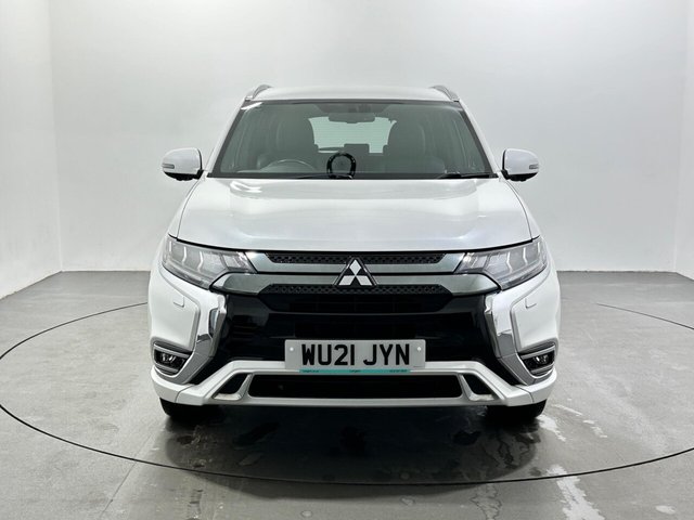 2021 Mitsubishi Outlander - Photo 3