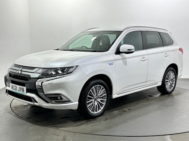 2021 Mitsubishi Outlander - Photo 4