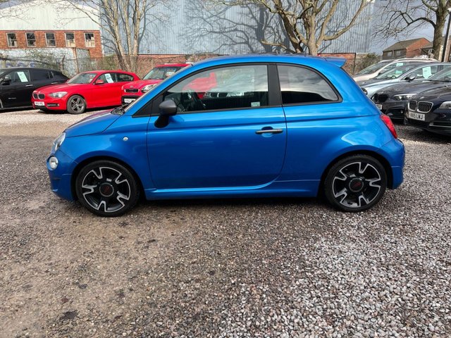 2017 FIAT 500 - Photo 5