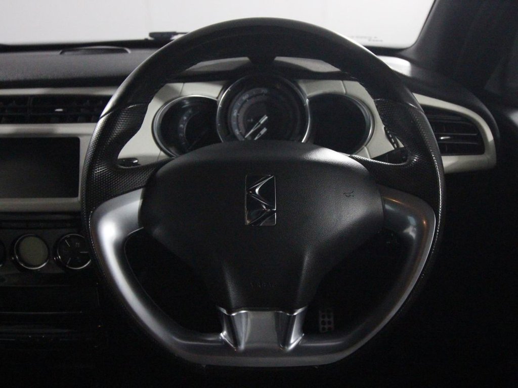 USED 2015 65 DS AUTOMOBILES DS 3 1.6 THP Ultra Prestige Hatchback 3dr Petrol Manual Euro 6 (s/s) (165 bhp) SAT NAV - DAB RADIO