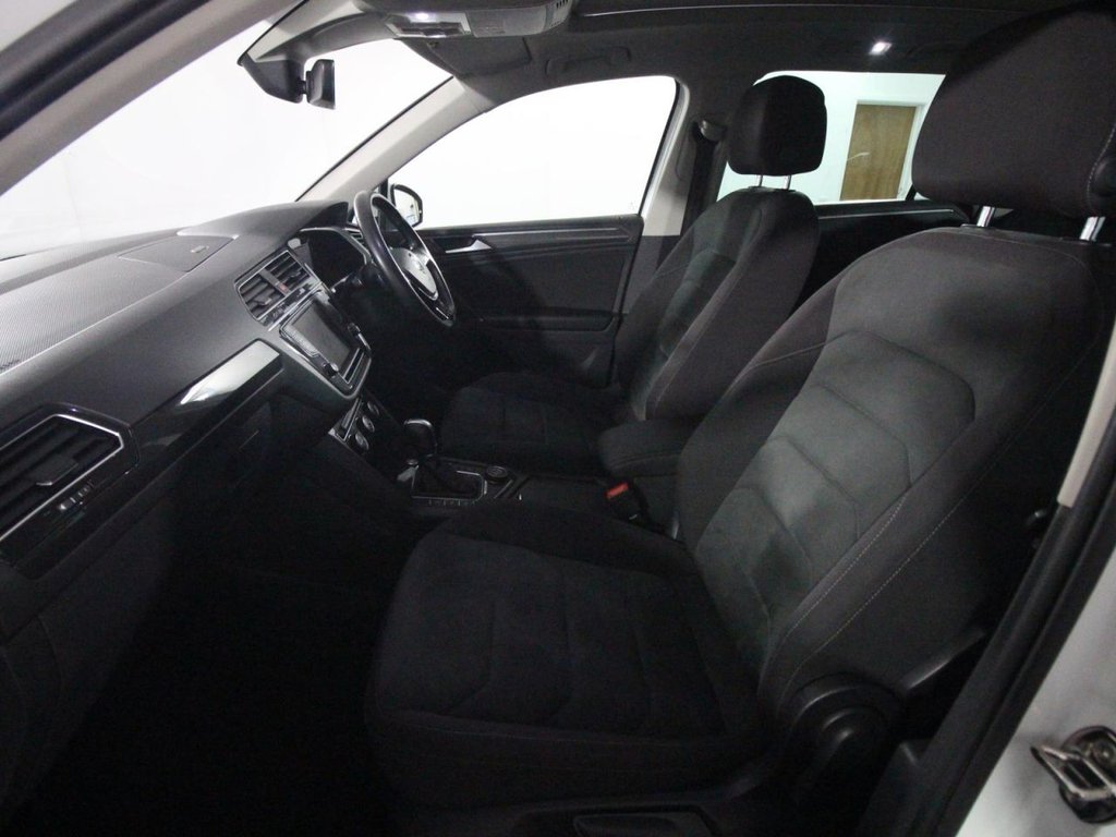 USED 2016 66 VOLKSWAGEN TIGUAN 2.0 TDI BlueMotion Tech SEL SUV 5dr Diesel DSG 4Motion Euro 6 (s/s) (150 ps) ELECTRIC BOOT - PANORAMIC SUNROOF
