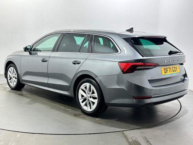 2022 Skoda Octavia - Photo 6